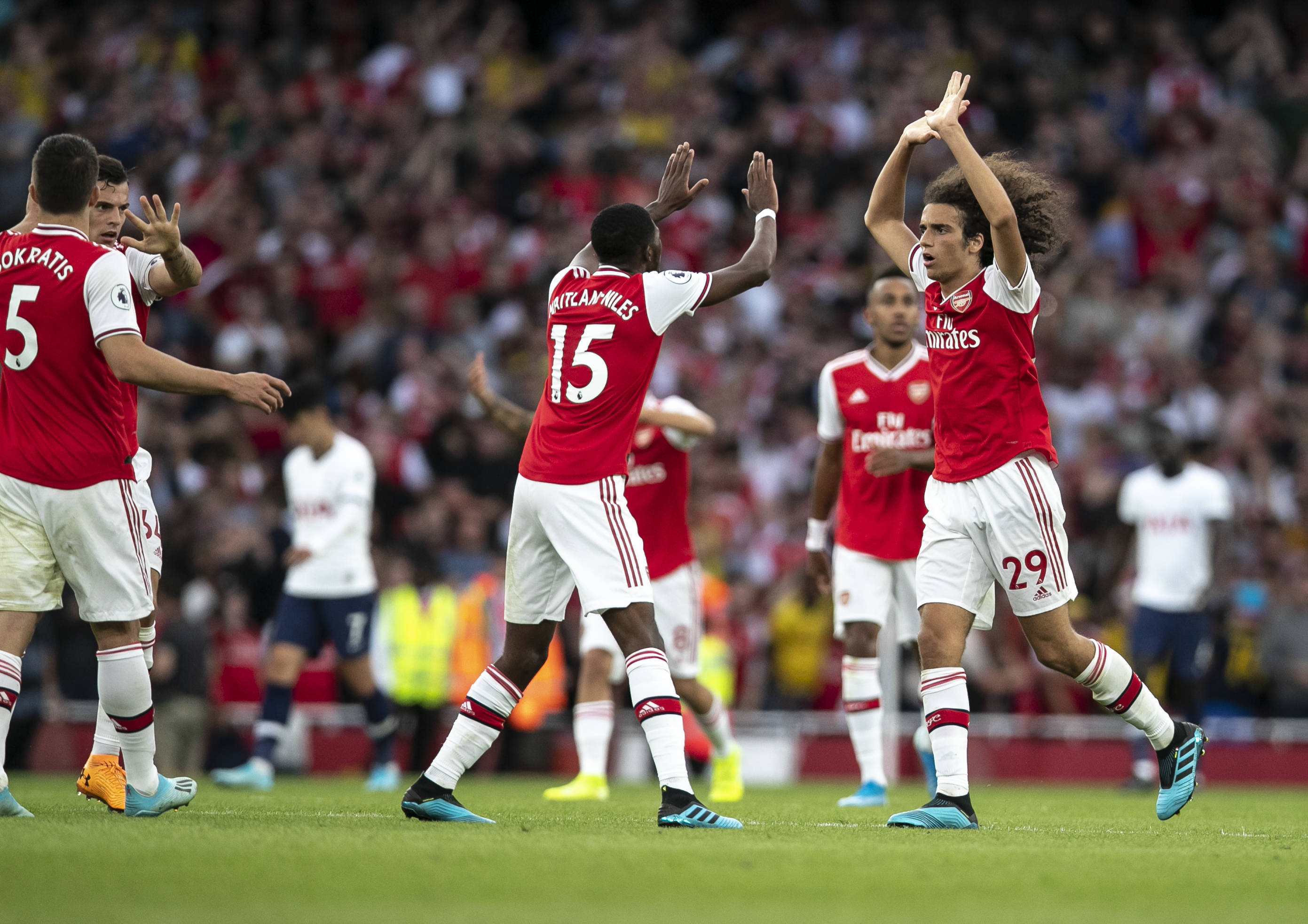 德布劳内爆冷击败皇家马德里，出色防守引爆全场！